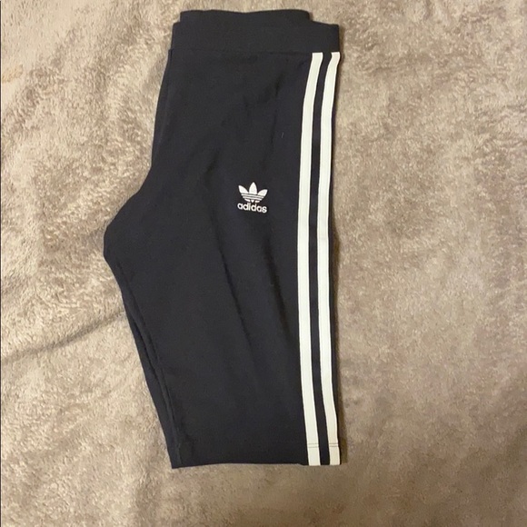Adidas biker shorts - Picture 2 of 3